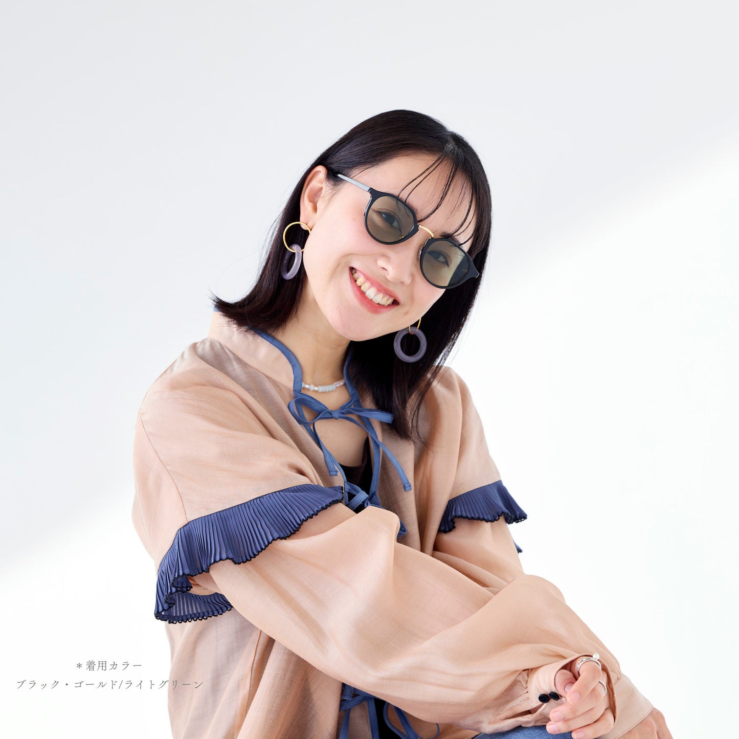 NE-437-BKGN_モデル着用画像_正面