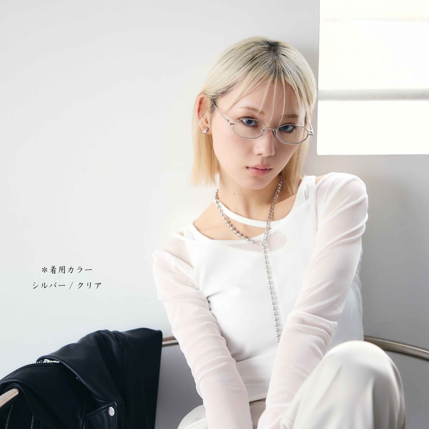 noeyedia_NE-471-SICL_モデル着用_伊達メガネ_シルバー/クリア_オクタゴン